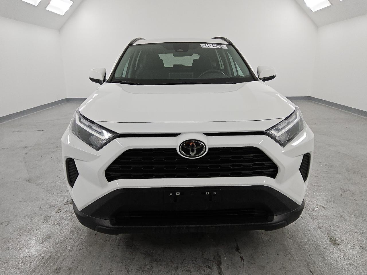 Van Nuys, CA에서 판매 중인 2022 Toyota Rav4 Xle - Side