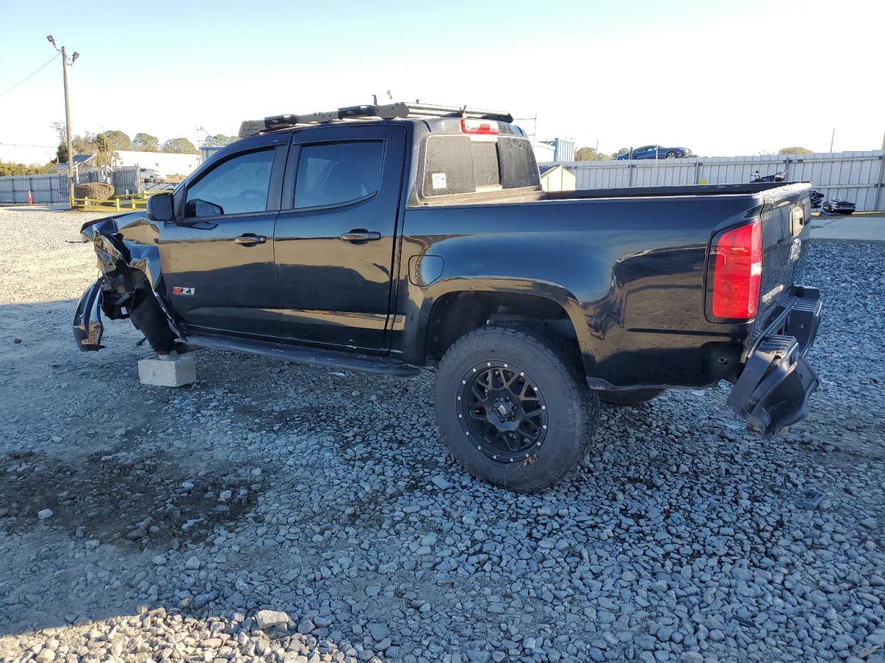 2019 Chevrolet Colorado - Image 2