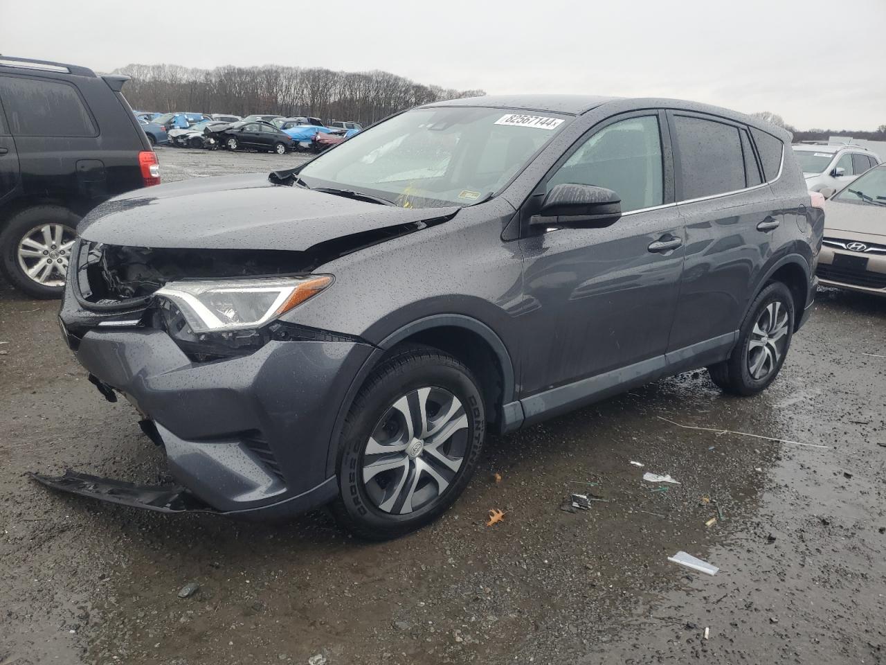 VIN 2T3BFREVXHW686085 2017 TOYOTA RAV4 no.1