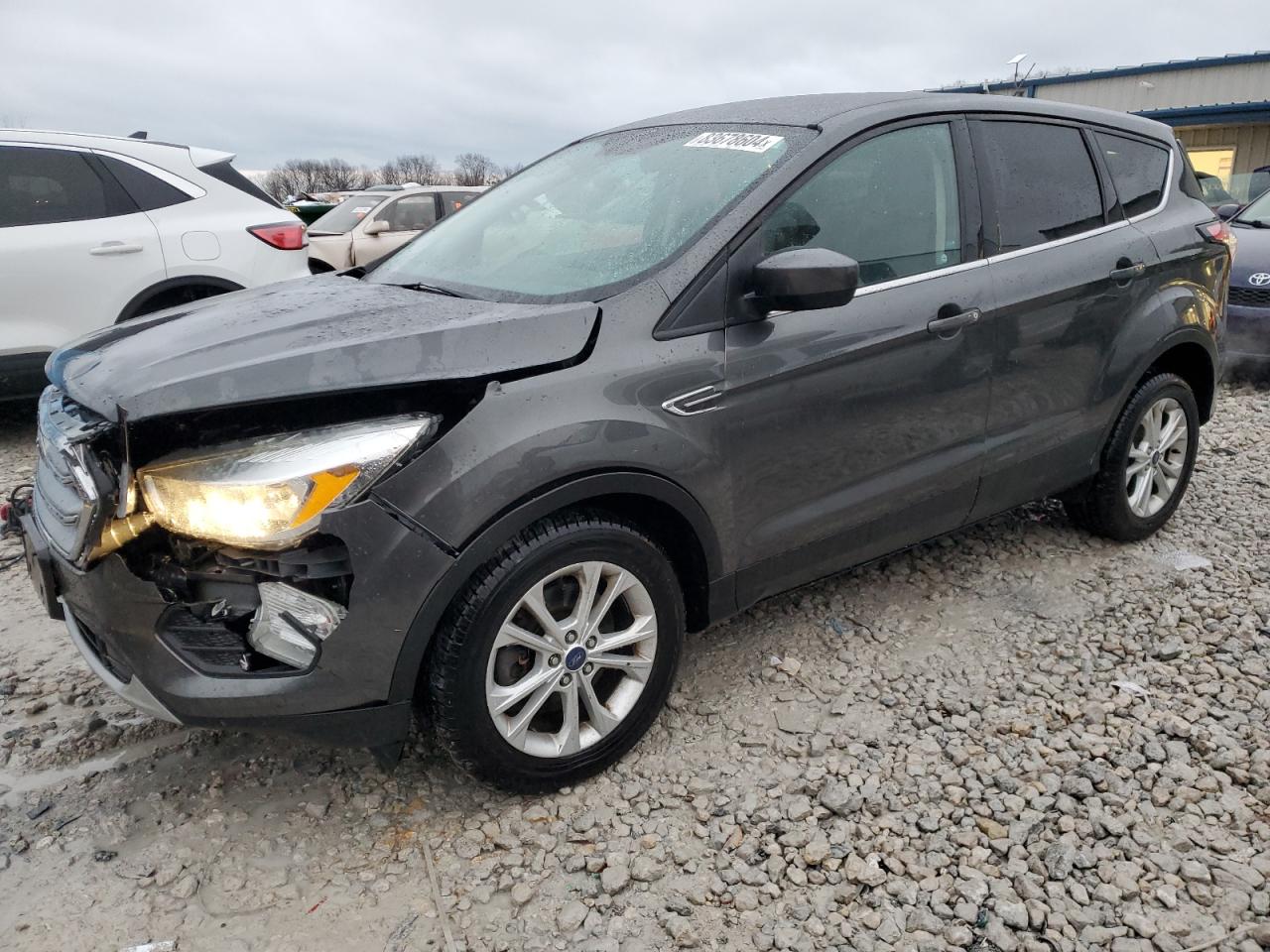 VIN 1FMCU9GDXHUE39477 2017 FORD ESCAPE no.1