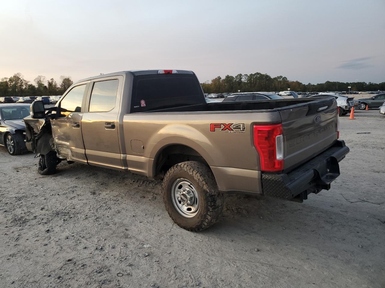 VIN 1FT7W2B61KEG20596 2019 FORD F250 no.2