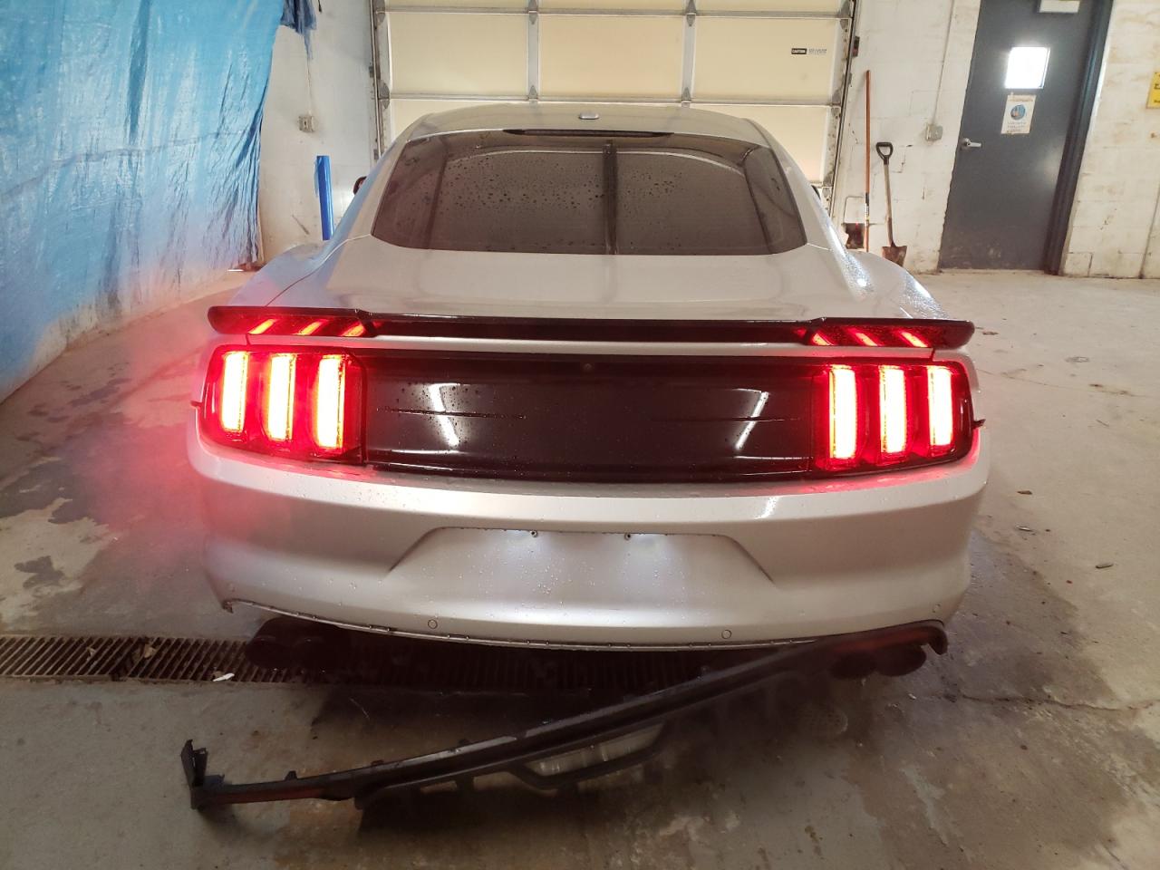 VIN 1FA6P8CF1H5228064 2017 FORD MUSTANG no.6