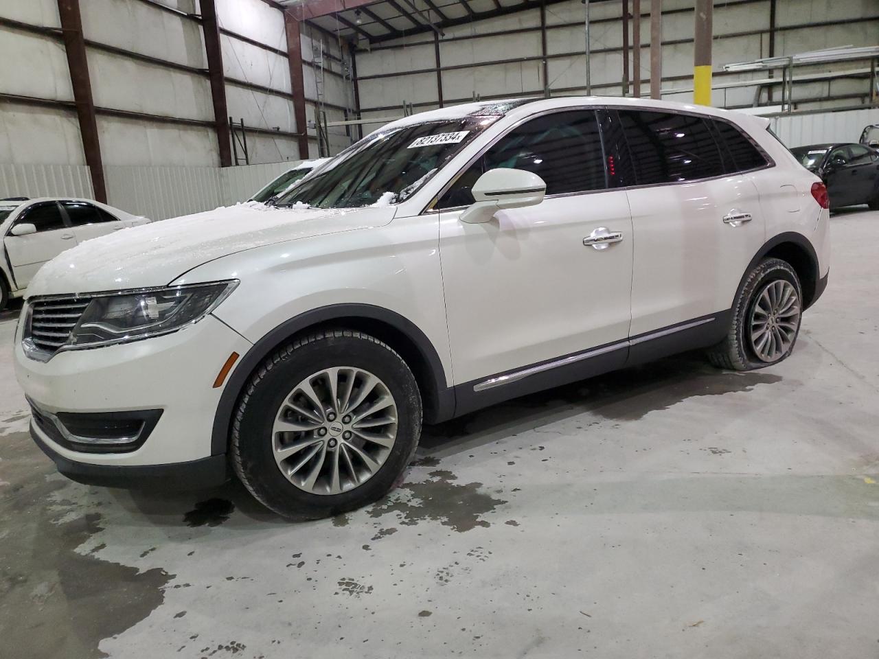 VIN 2LMTJ8KR8GBL74708 2016 LINCOLN MKX no.1