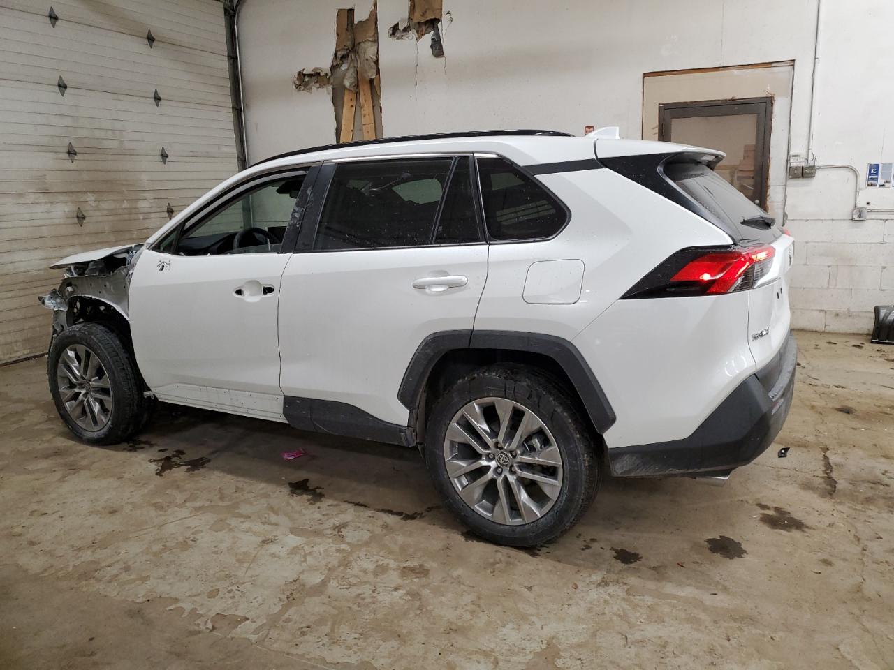 2023 Toyota RAV 4 - Image 2
