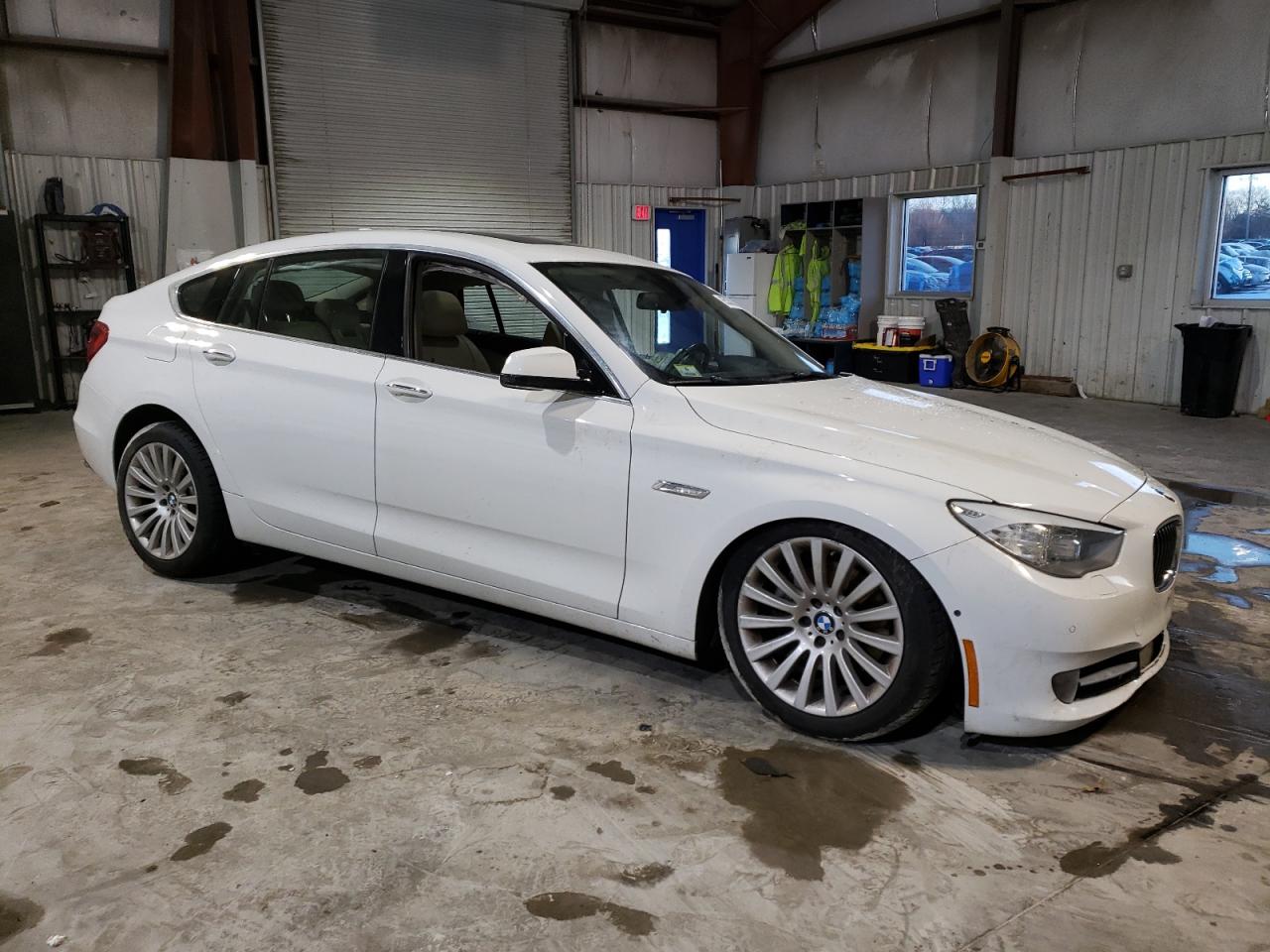 VIN WBASN2C56DC202971 2013 BMW 5 SERIES no.4