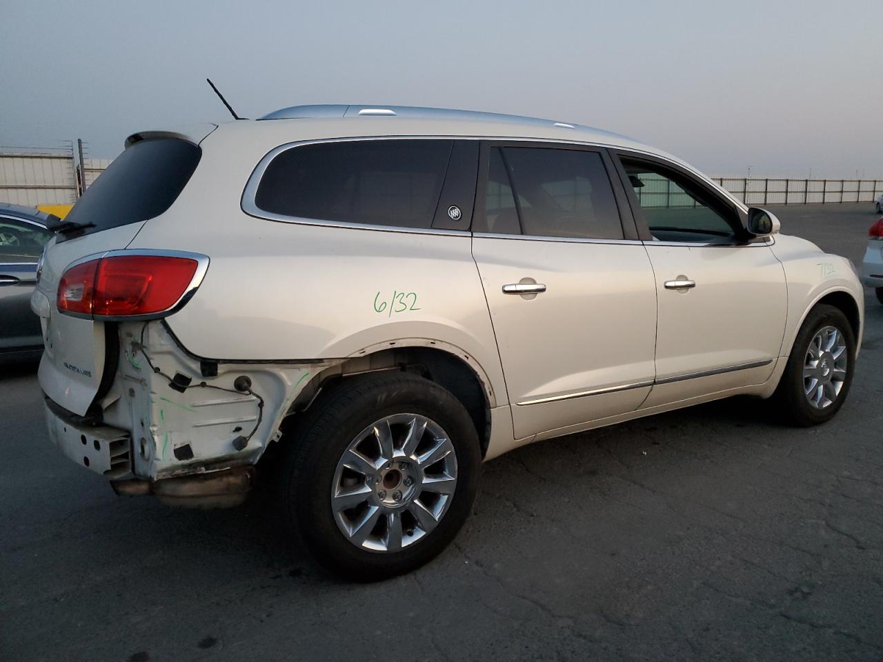 VIN 5GAKRBKD7FJ206088 2015 BUICK ENCLAVE no.3