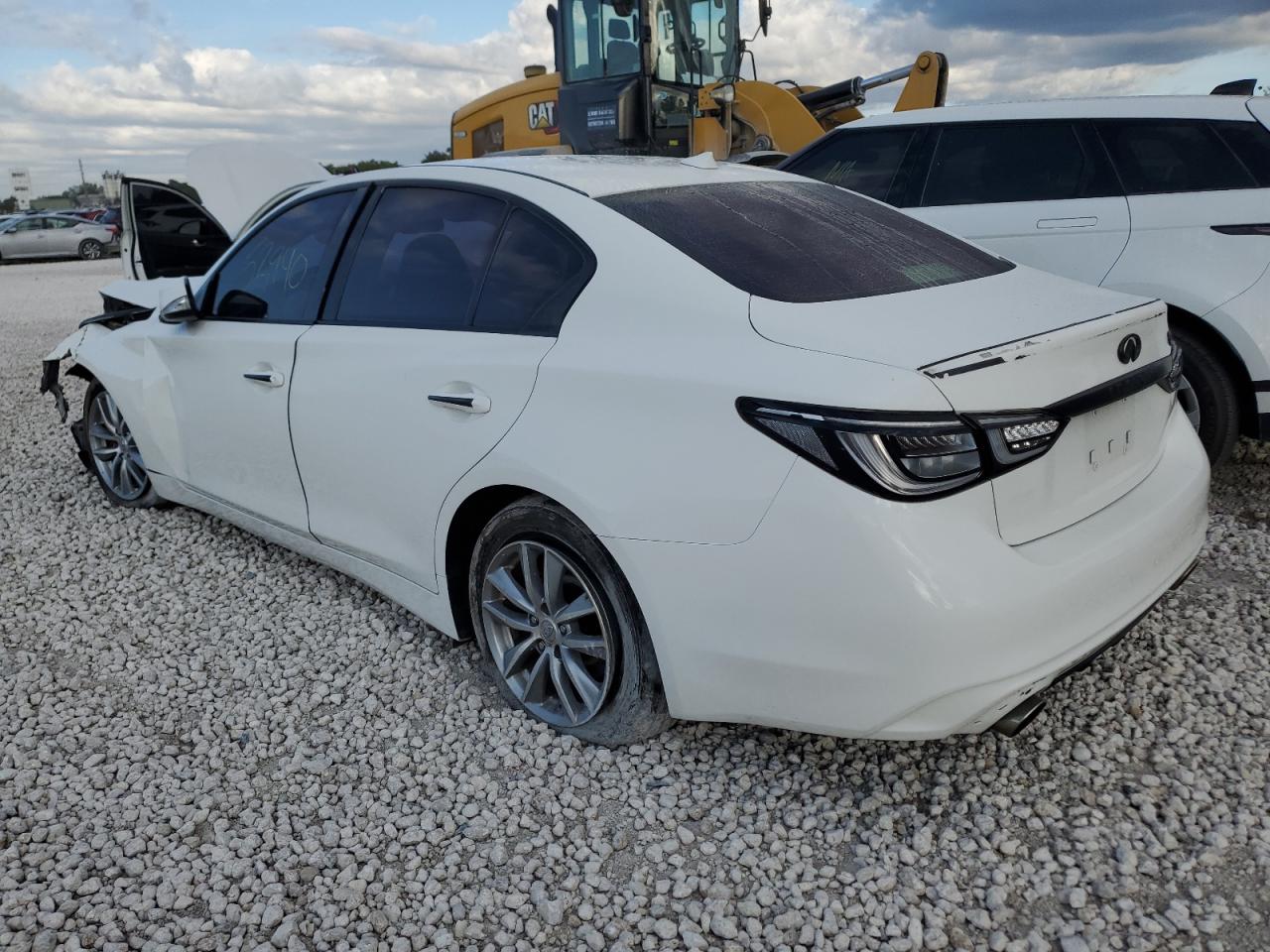 VIN JN1CV7AR4JM280247 2018 INFINITI Q50 no.2