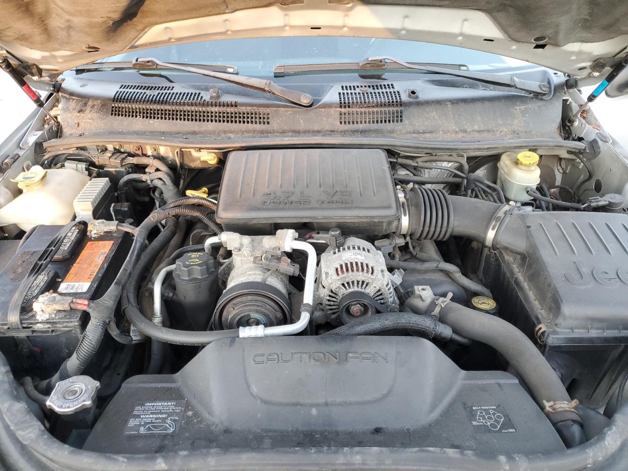 2004 Jeep Grand Cherokee - Image 12