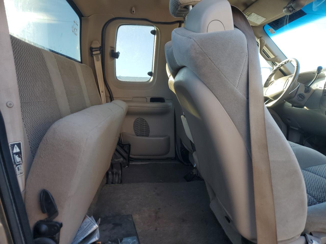 2001 Ford F150 VIN: 2FTRX18L01CA39205 Lot: 82822924