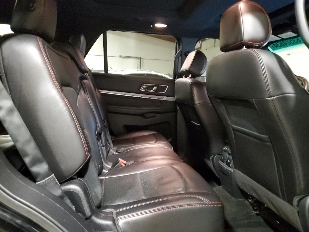 2017 Ford Explorer - Image 11