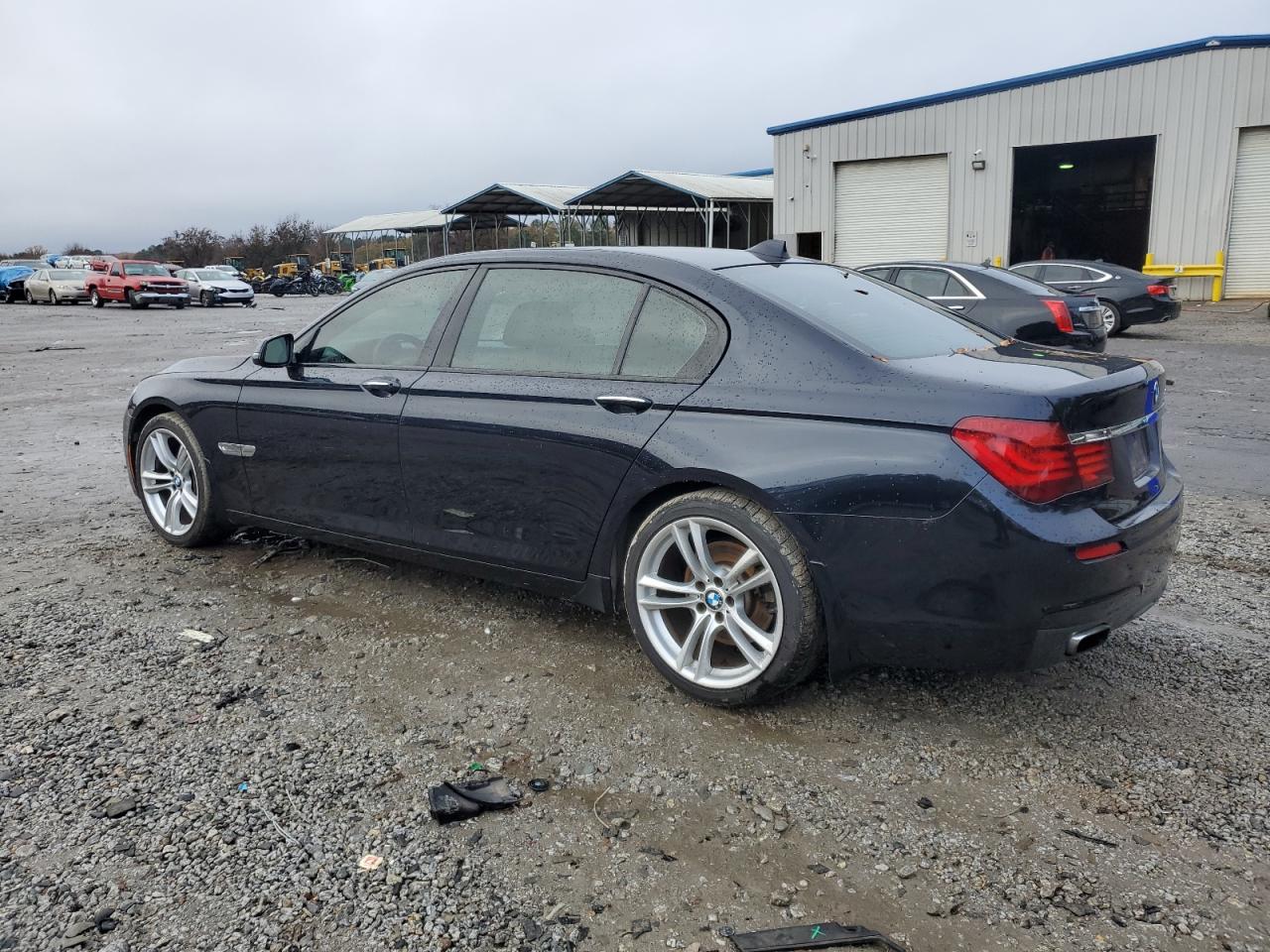 VIN WBAYE4C56ED138285 2014 BMW 7 SERIES no.2