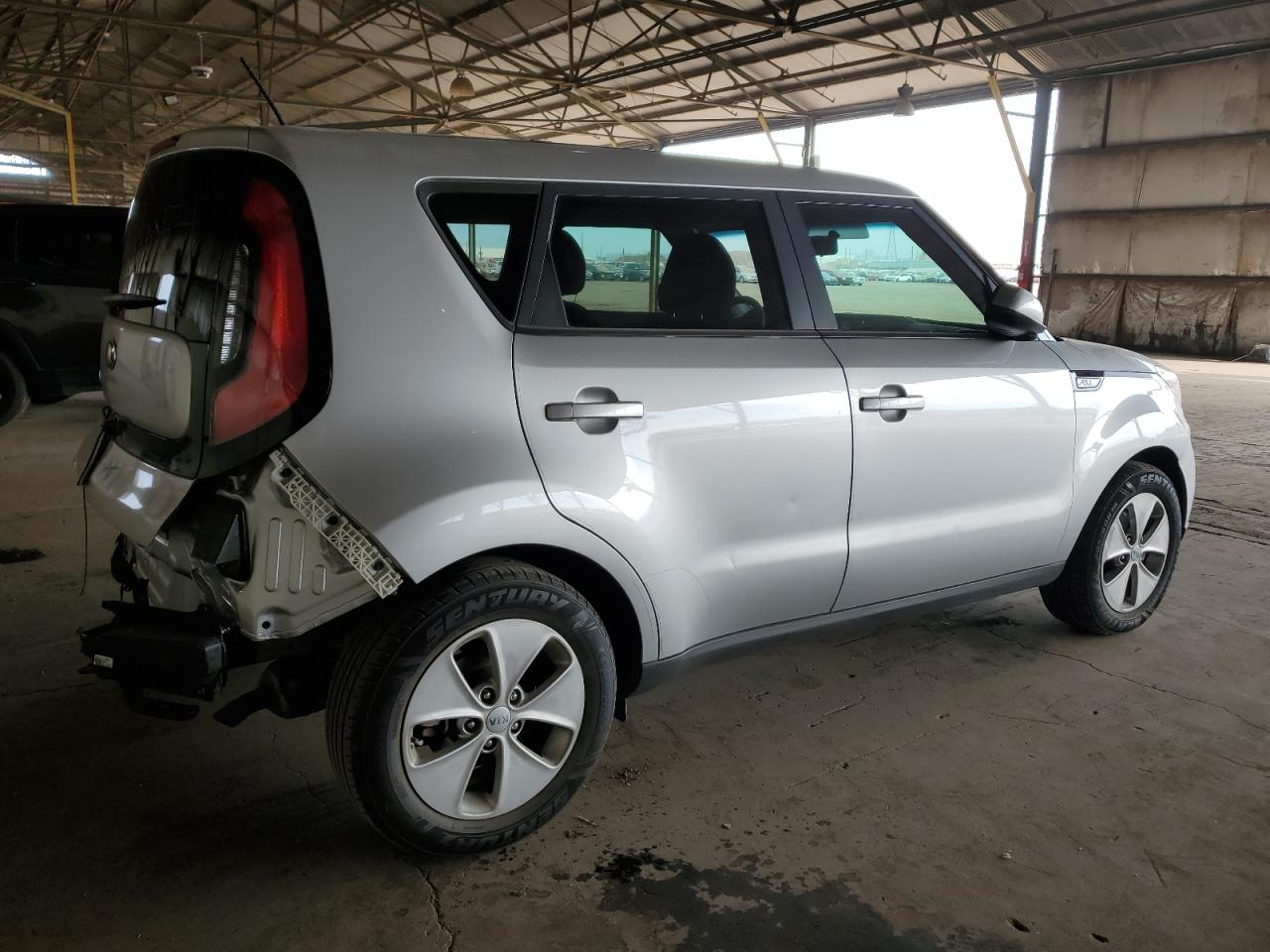 VIN KNDJN2A28G7860523 2016 KIA SOUL no.3