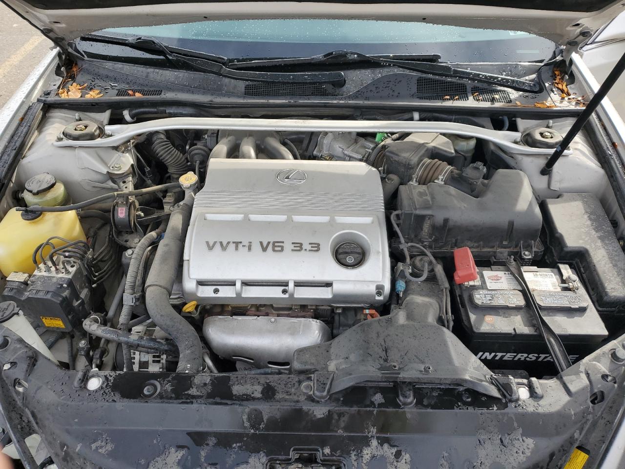 2005 Lexus ES - Image 13