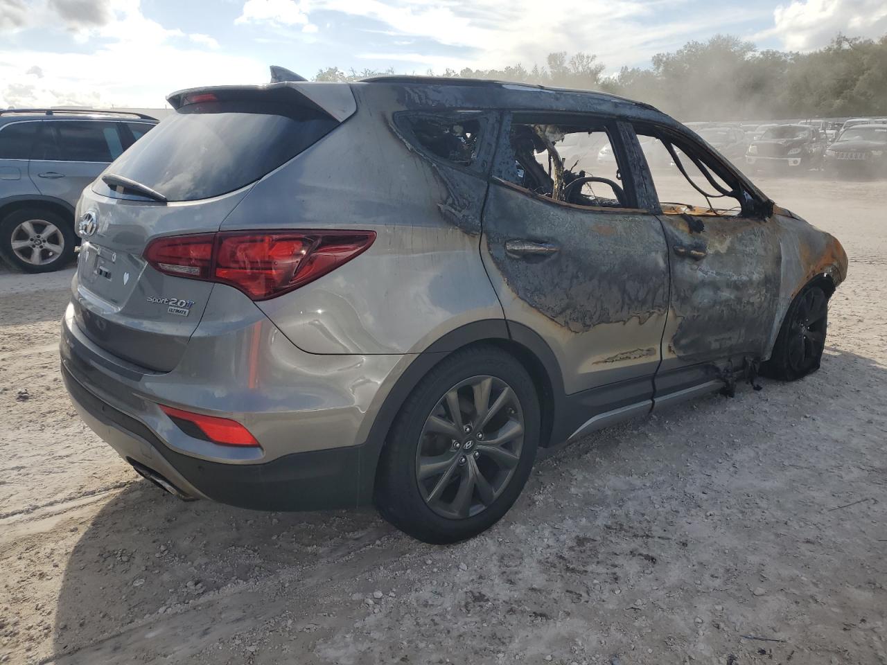 2017 Hyundai Santa Fe - Image 3