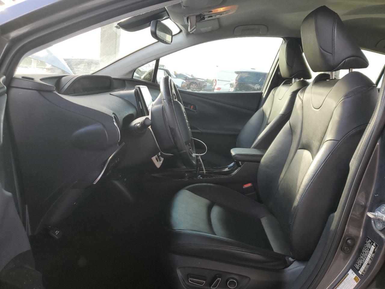 2018 Toyota Prius - Image 7