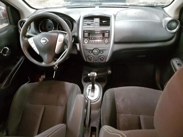  NISSAN VERSA 2017 Червоний