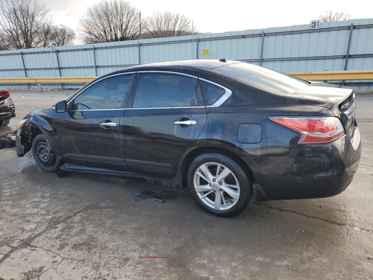 2014 Nissan Altima - Image 2