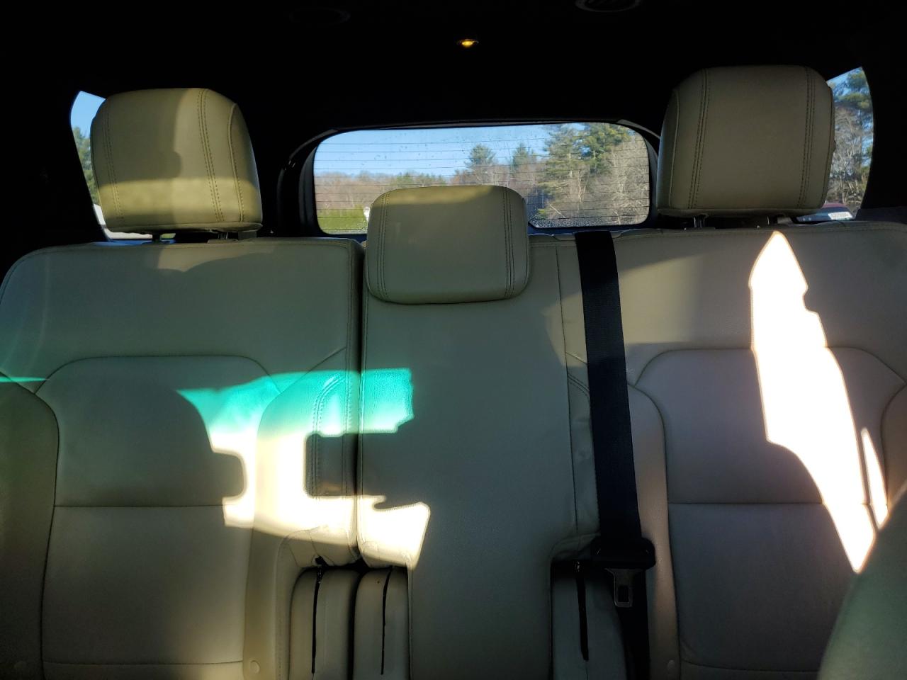 2017 Ford Explorer - Image 10