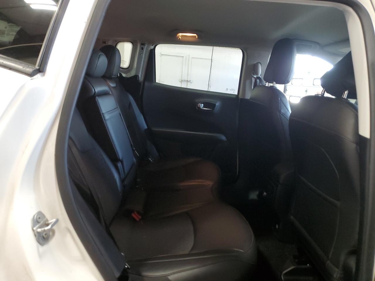 2020 Jeep Compass - Image 10