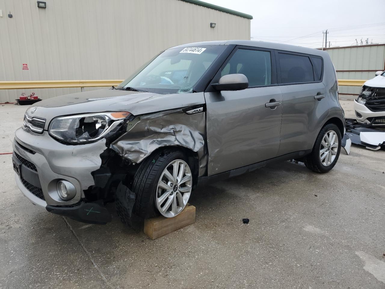 VIN KNDJP3A51K7698818 2019 KIA SOUL no.1