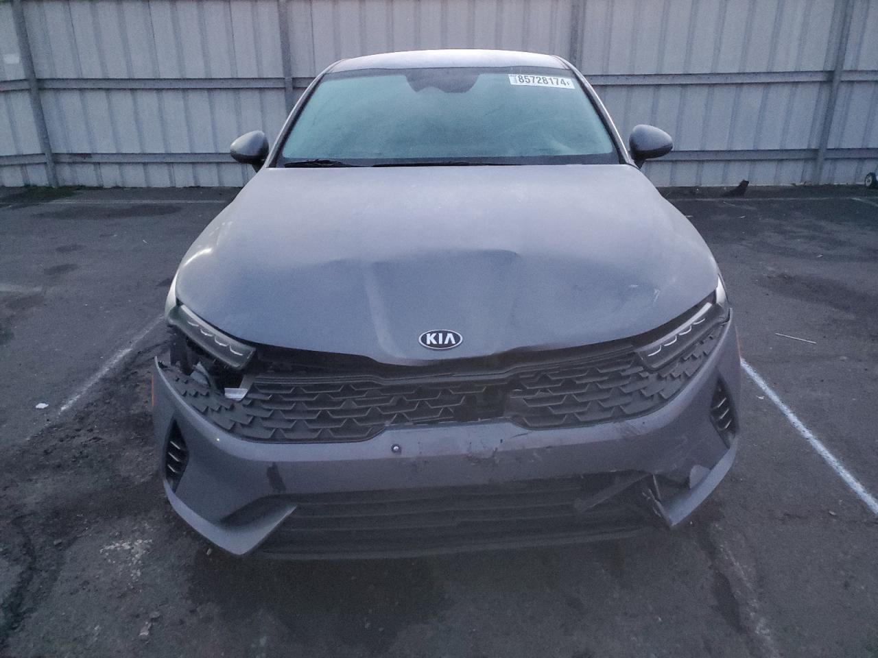 2021 Kia K5 - Image 5