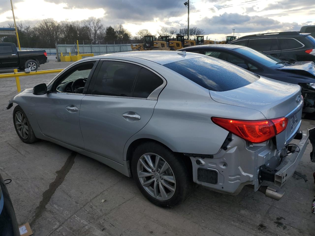 2017 Infiniti Q50 - Image 2