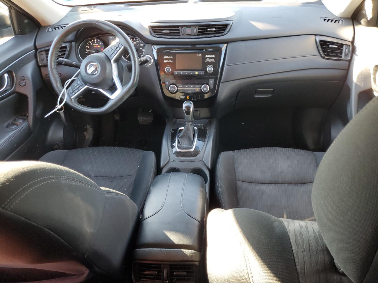 2017 Nissan Rogue - Image 8