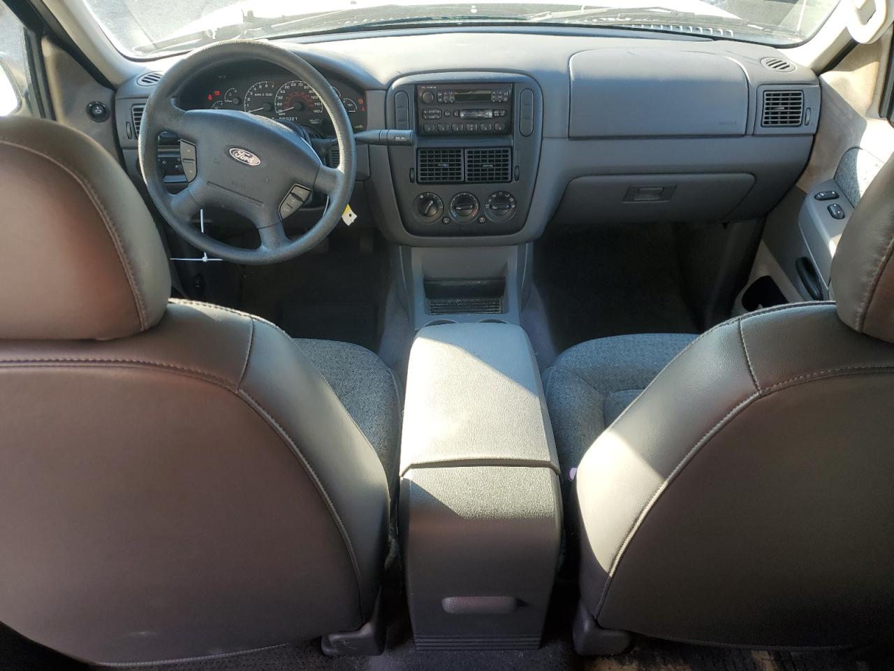 2002 Ford Explorer - Image 8