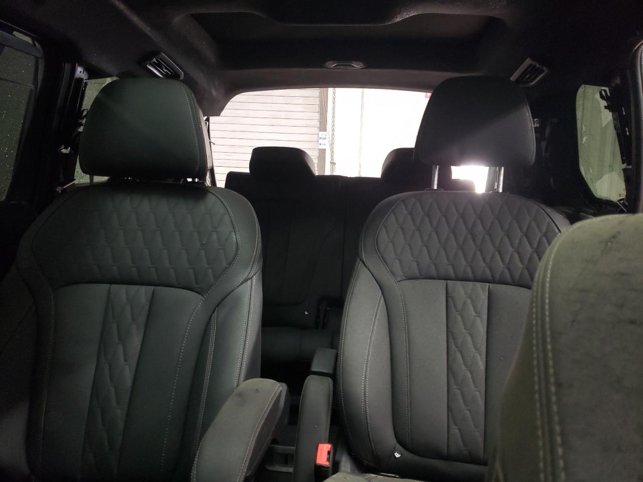 2024 BMW X7 - Image 10