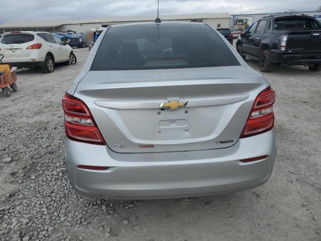  CHEVROLET SONIC 2018 Srebrny