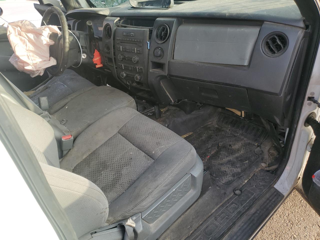 2013 Ford F150 VIN: 1FTMF1CM0DKD3036 Lot: 82747774