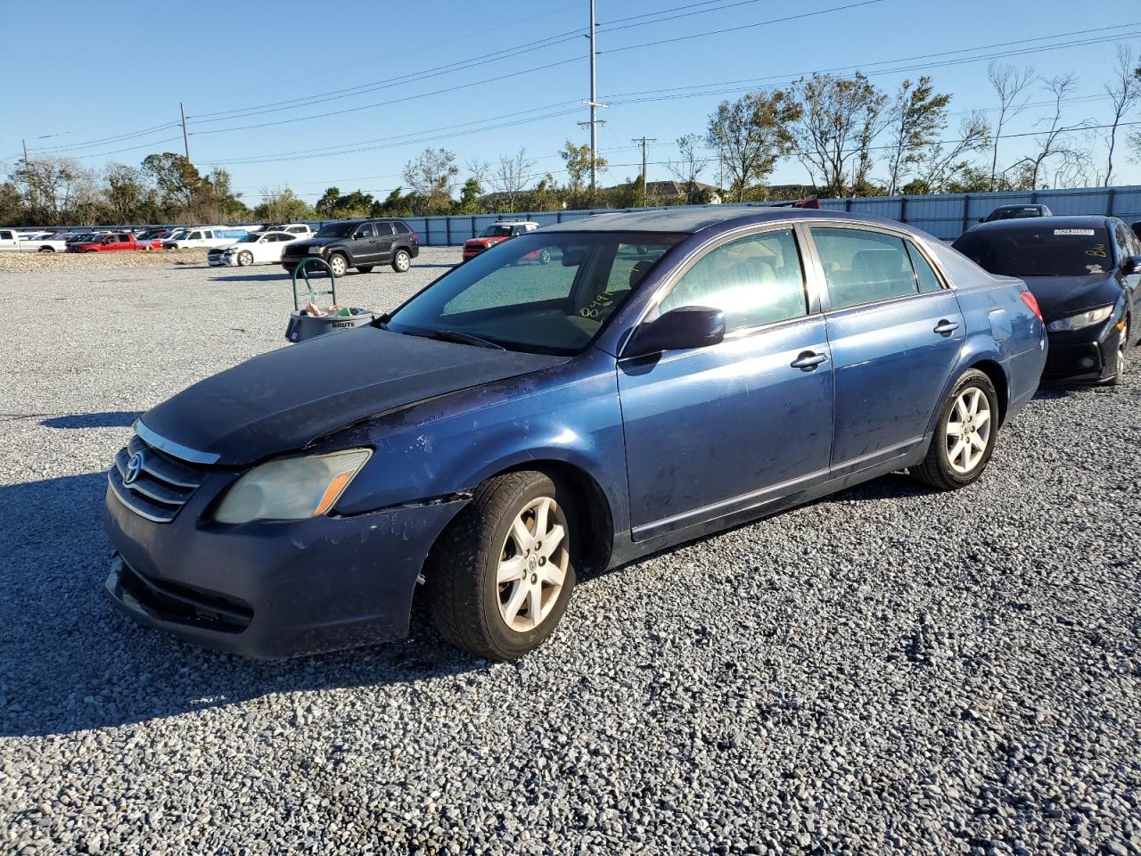 2007 Toyota Avalon - Image 1