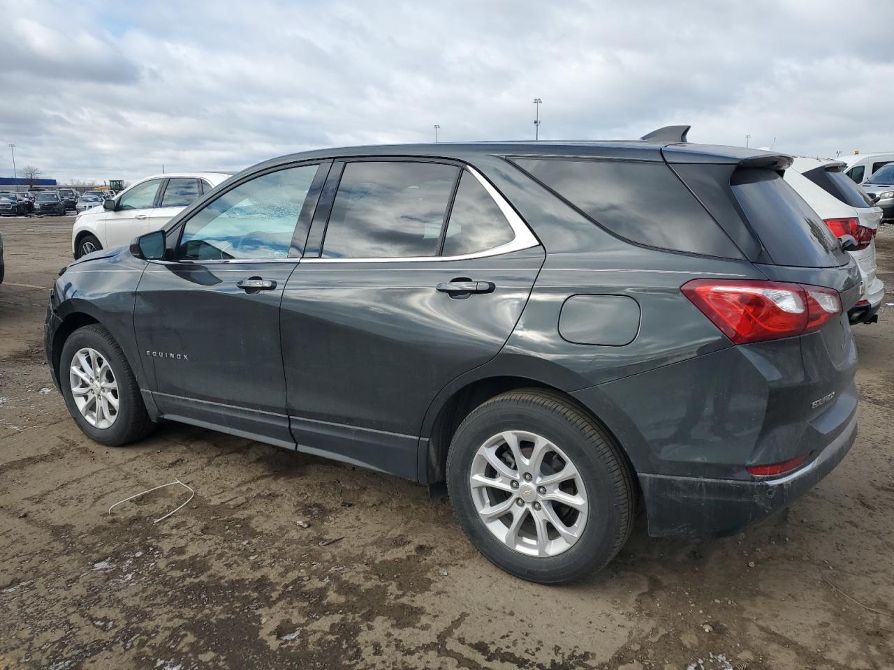 2020 Chevrolet Equinox - Image 2