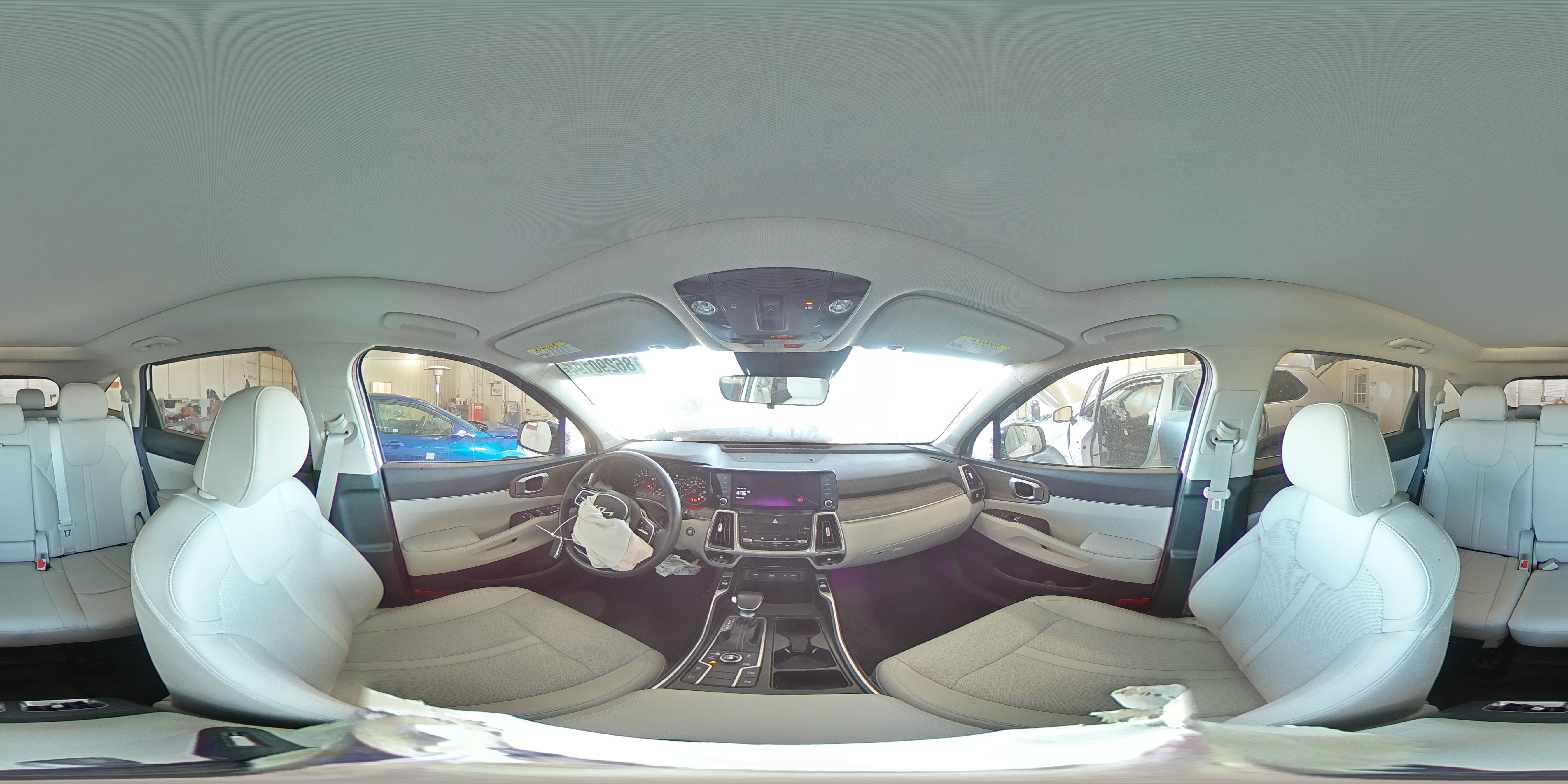 2023 Kia Sorento - Image 16