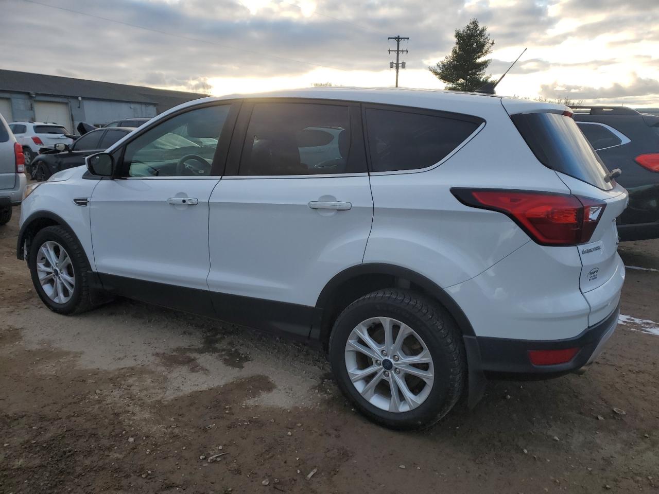 2019 Ford Escape - Image 2