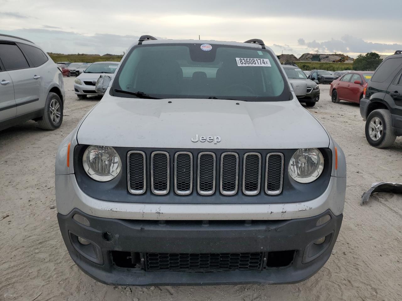 VIN ZACCJABT1FPC30513 2015 JEEP RENEGADE no.5