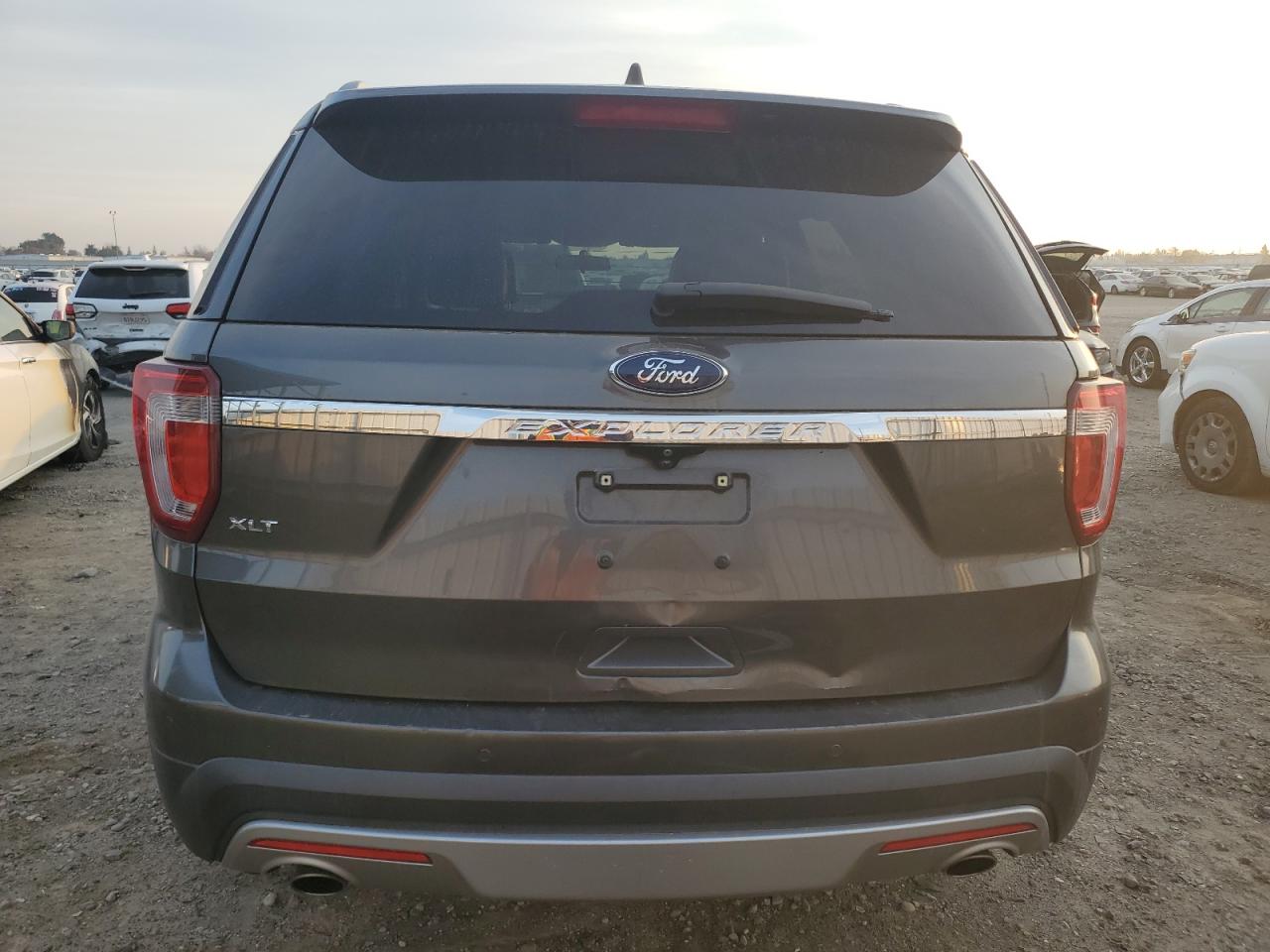 VIN 1FM5K7D84HGE38169 2017 FORD EXPLORER no.6