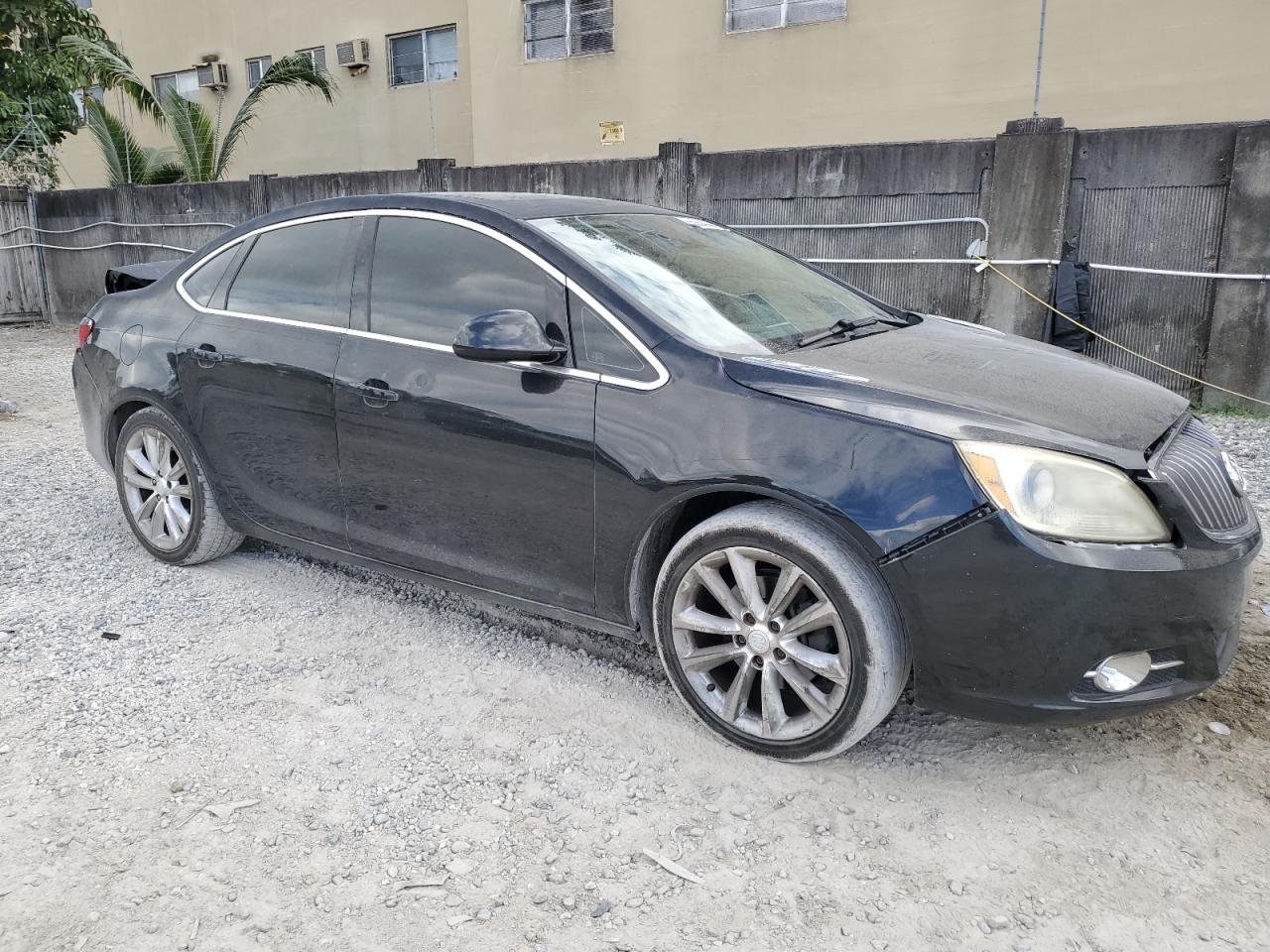 VIN 1G4PR5SK9F4210450 2015 BUICK VERANO no.4