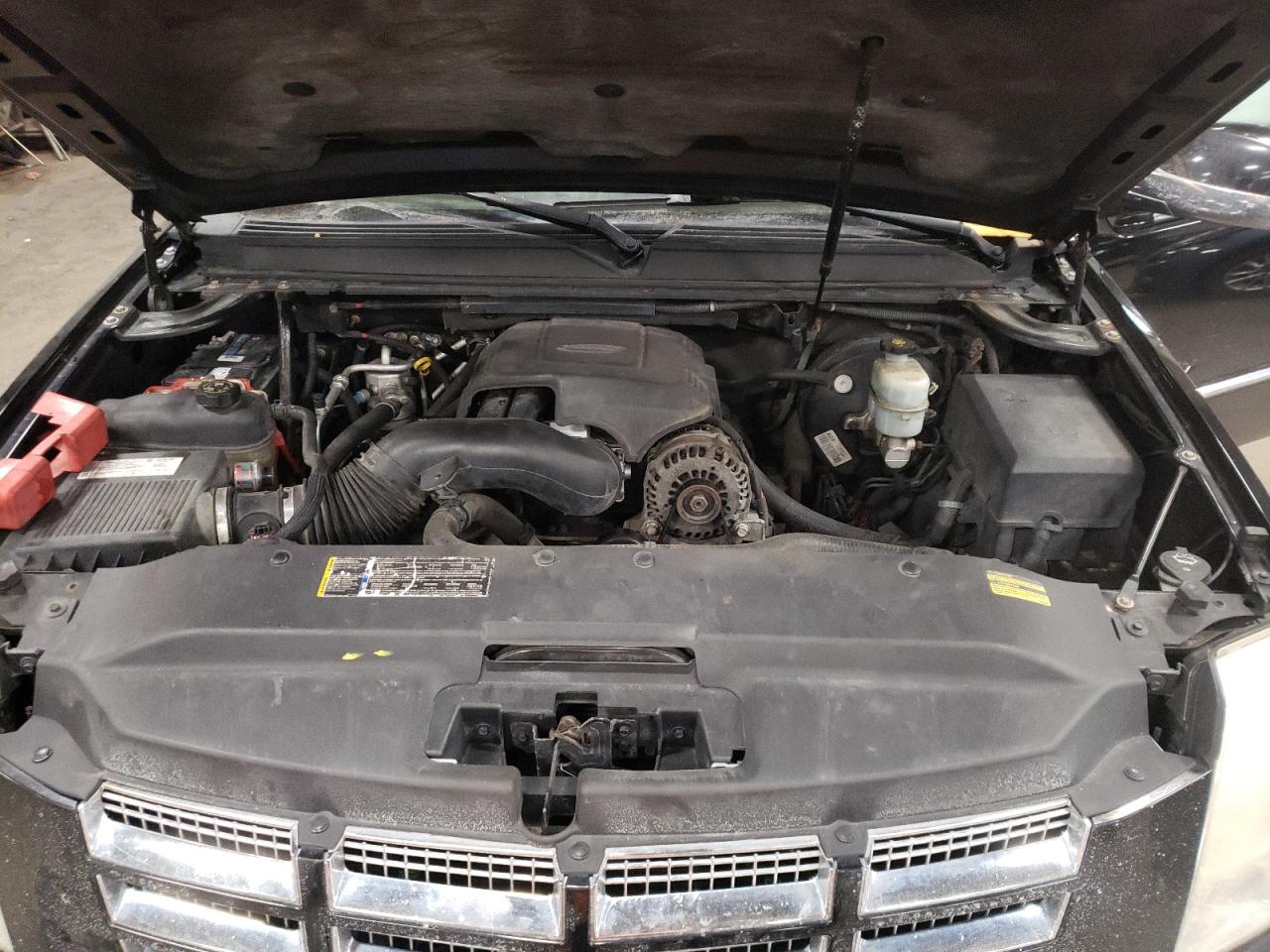 2007 Cadillac Escalade - Image 12