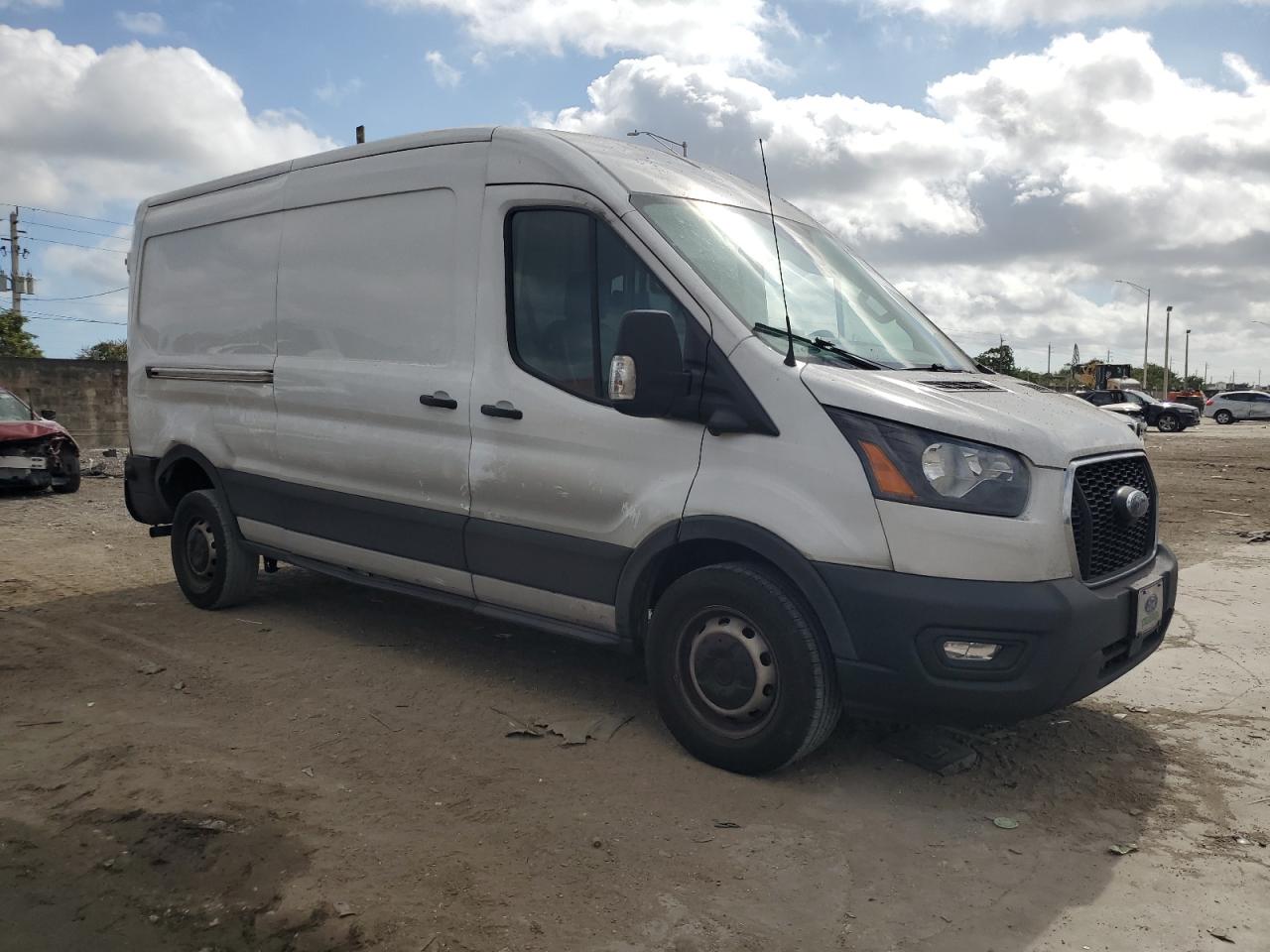 VIN 1FTYE1C89PKA17390 2023 FORD TRANSIT no.4