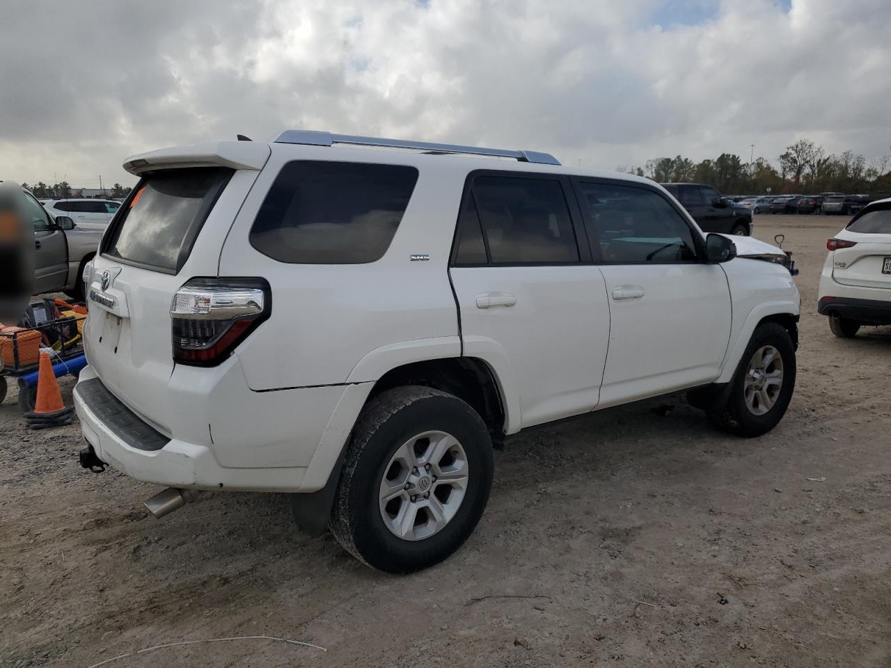 VIN JTEZU5JR9E5071693 2014 TOYOTA 4RUNNER no.3