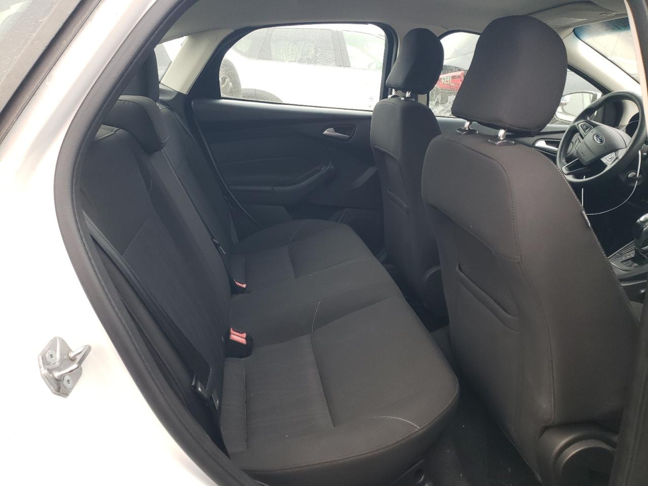 2015 Ford Focus - Image 10