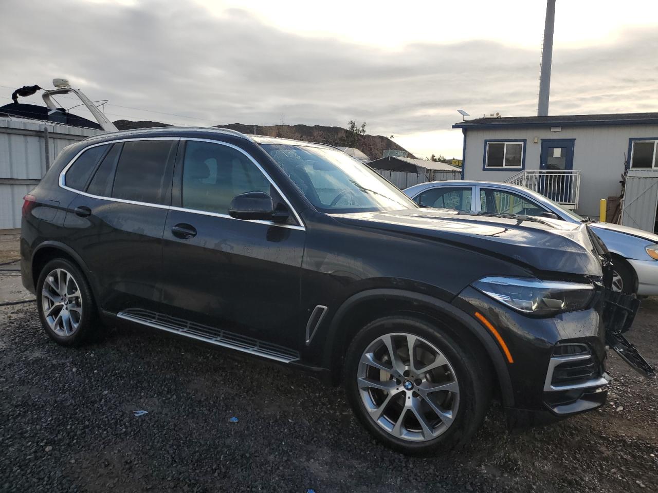 2023 BMW X5 - Image 4