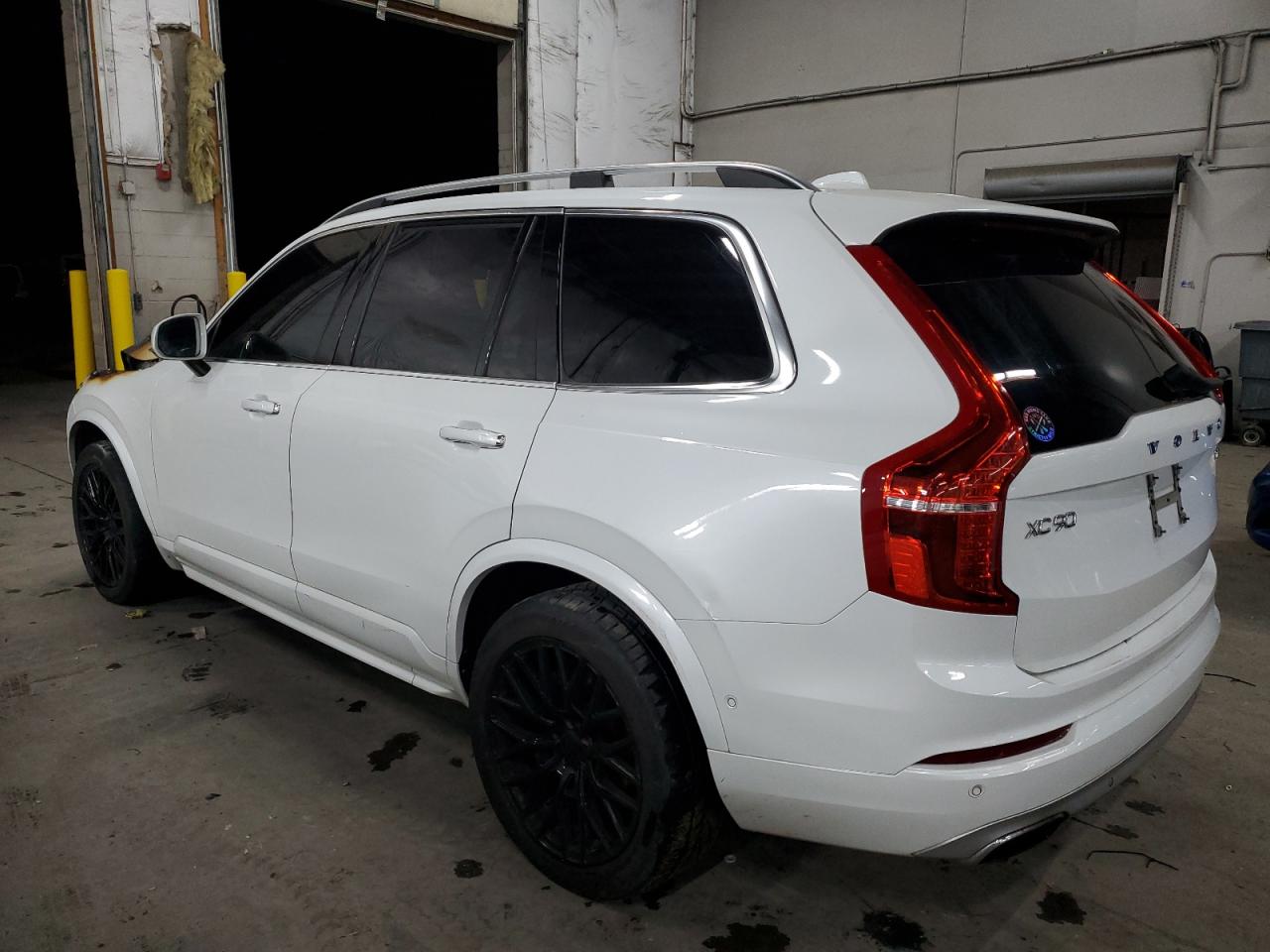 2016 Volvo XC90 - Image 2