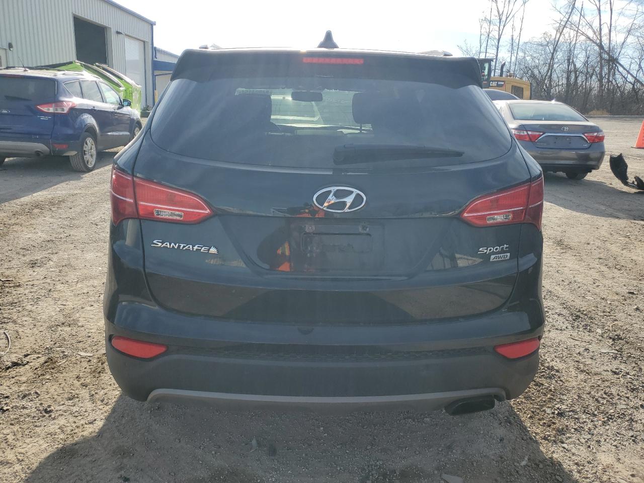 2016 Hyundai Santa Fe - Image 6