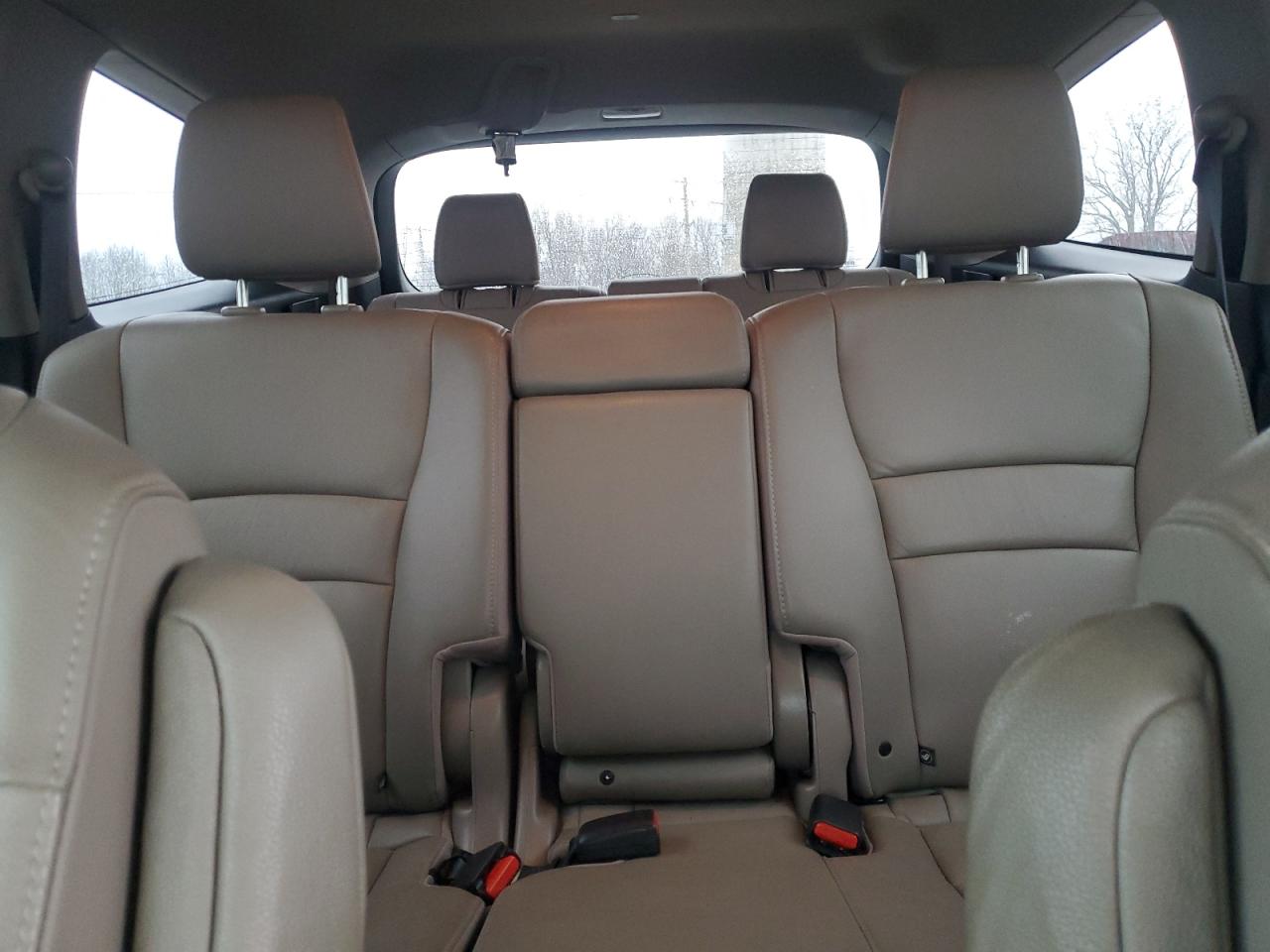 2017 Honda Pilot - Image 10
