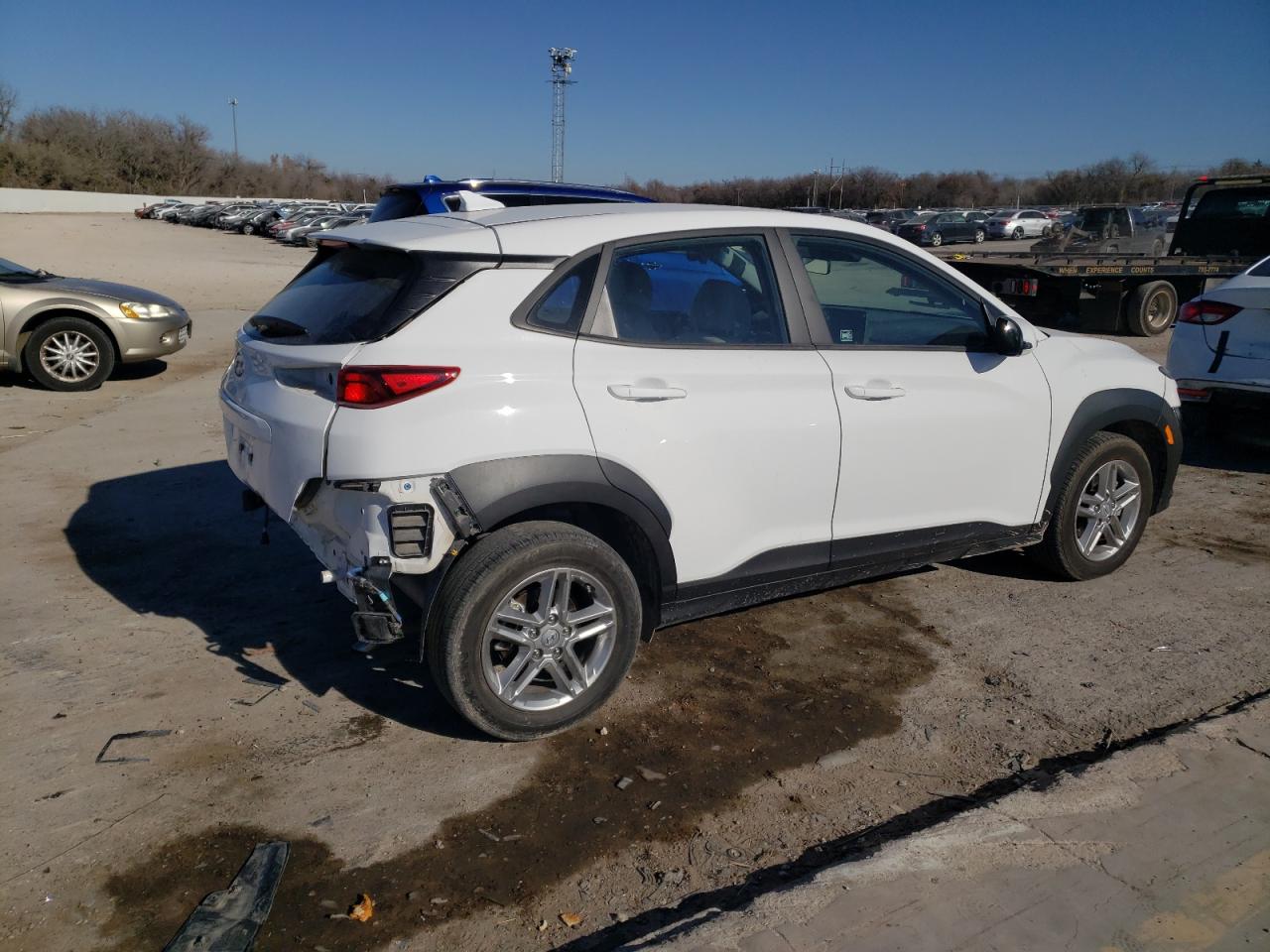 2023 Hyundai Kona - Image 3