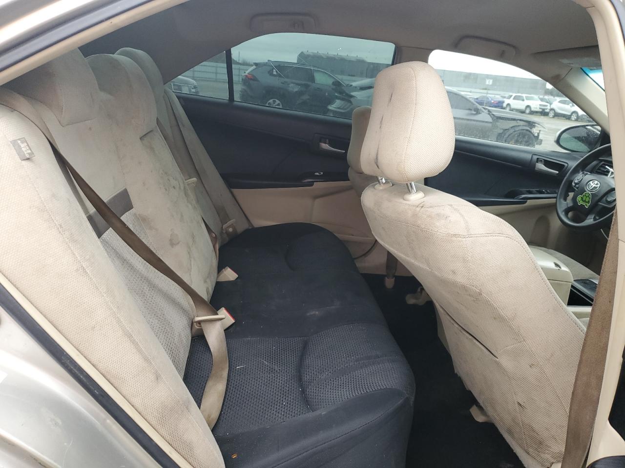 2013 Toyota Camry - Image 10