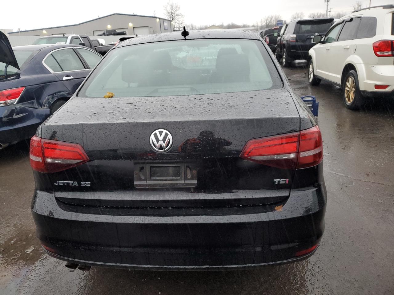 2018 Volkswagen Jetta - Image 6