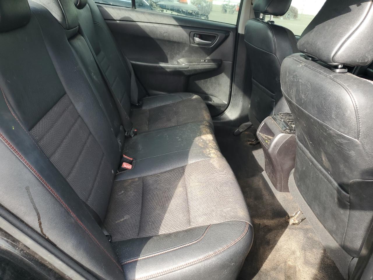 2017 Toyota Camry - Image 11